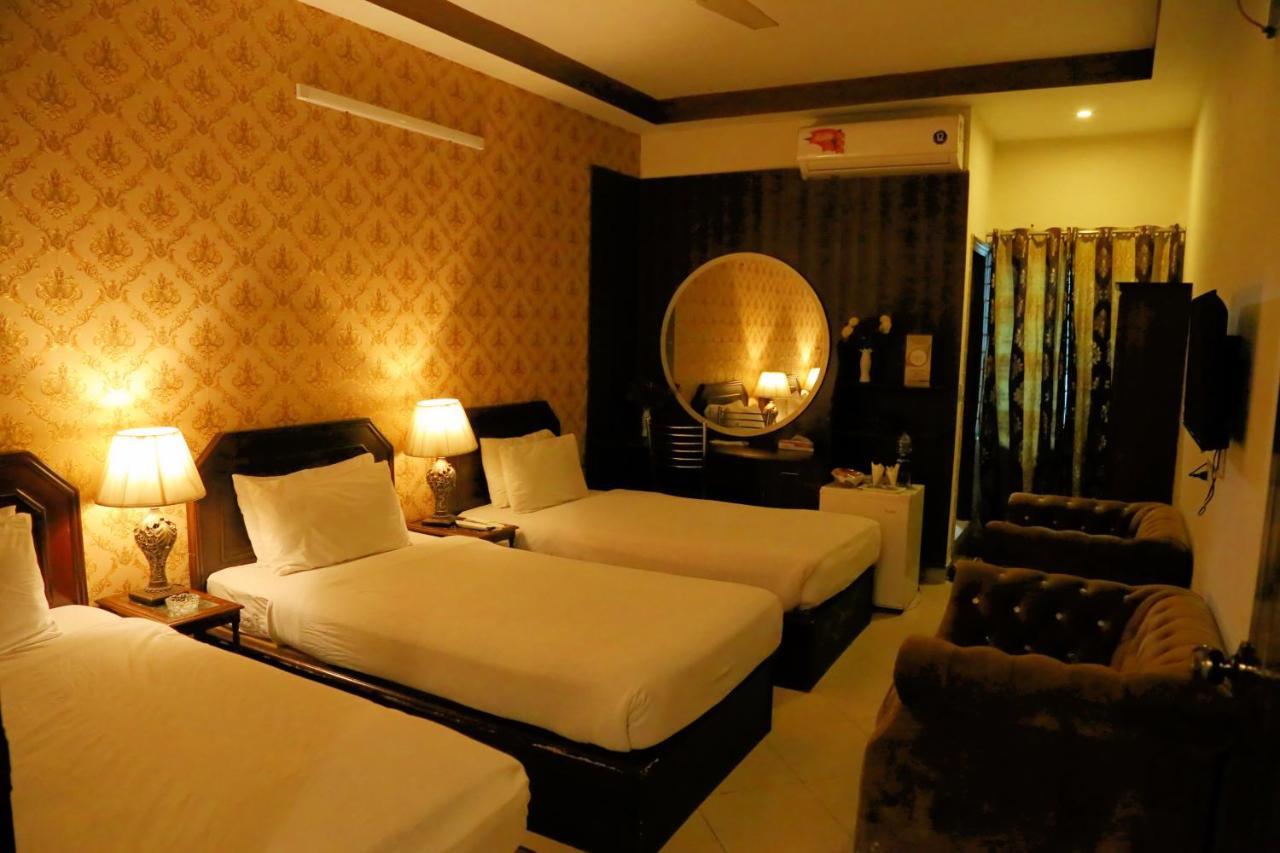 Fiesta Inn Hotel & Resorts Multan Eksteriør bilde