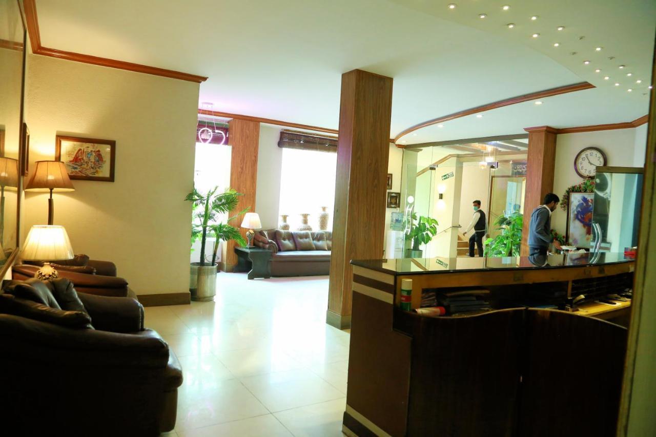 Fiesta Inn Hotel & Resorts Multan Eksteriør bilde