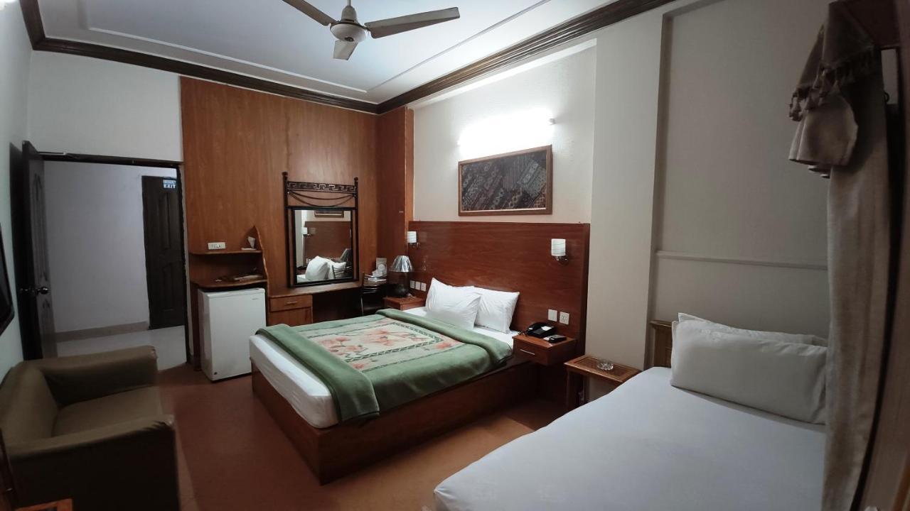Fiesta Inn Hotel & Resorts Multan Eksteriør bilde